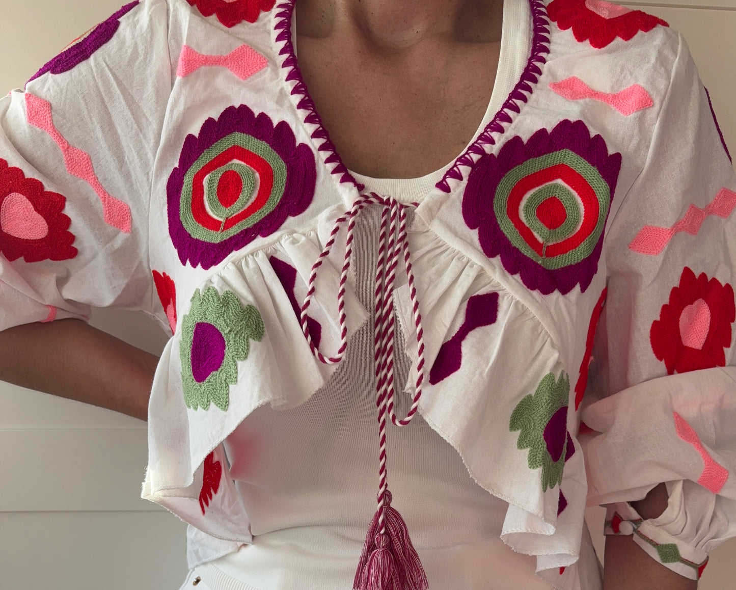 BOLERO BRANCO BORDADO